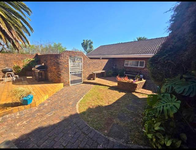 3 BEDROOM HOUSE FOR SALE IN NORKEM PARK